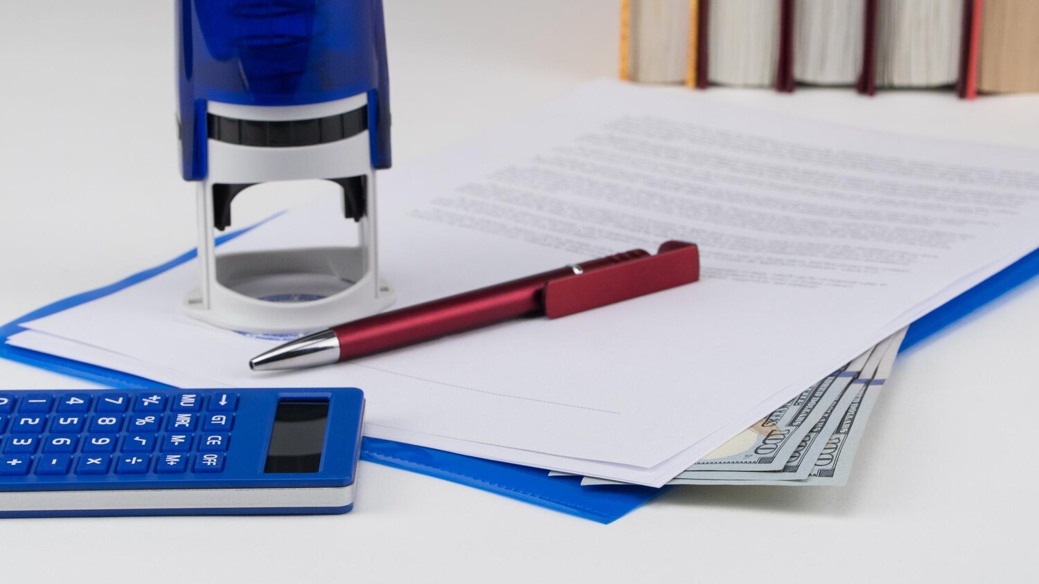 What are the attributes of modern accounting services in Poland?